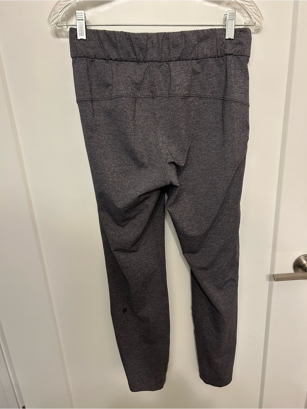Lululemon On The Fly Pants in Heathered Black Gray - Picture 10 of 13